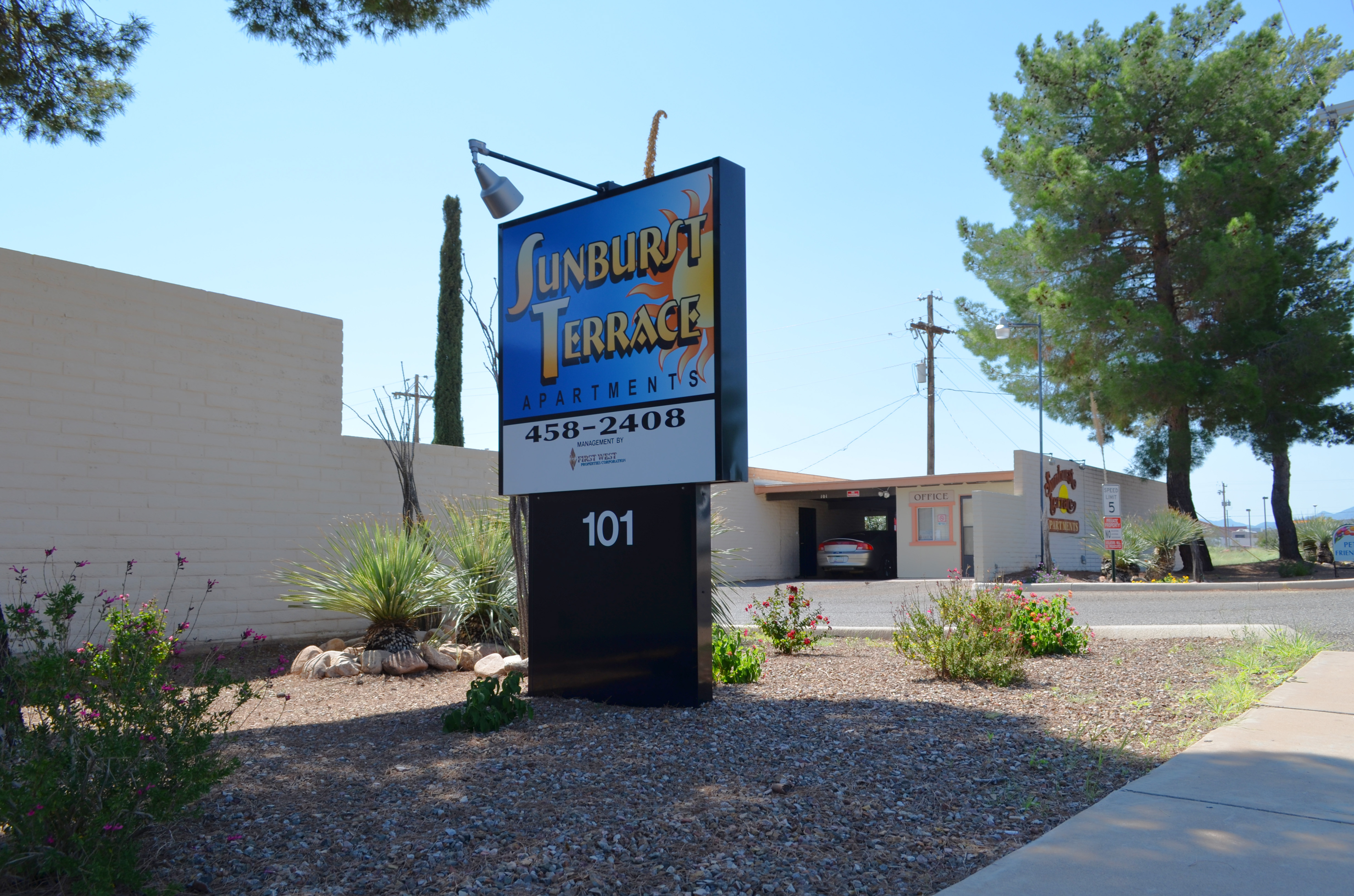 Amenities Sunburst Terrace Apartments